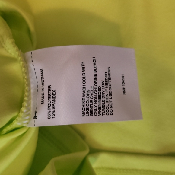 DCG Florescent Yellow Crop Tank Top Size 2X - Picture 10 of 12